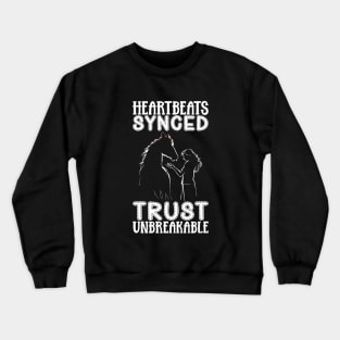 Heartbeat syned - horses Crewneck Sweatshirt